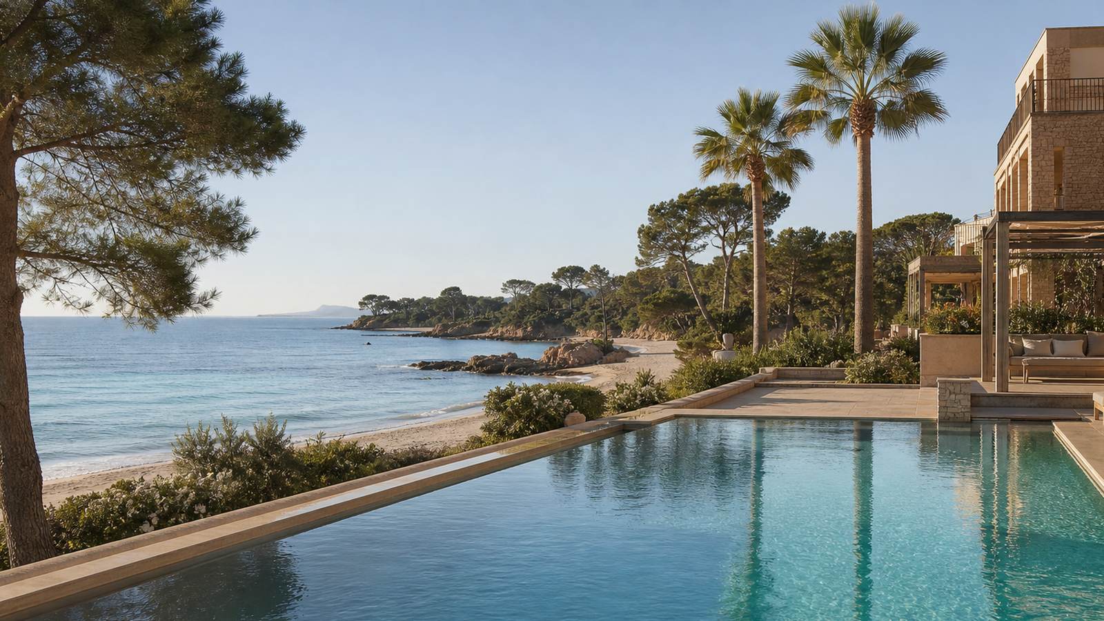 KI-generiertes Mallorca-Stimmungsbild eines mediterranen Hotel-Außenbereichs für den Hotelcheck des Hotel JS Porto Colom Suites in Portocolom