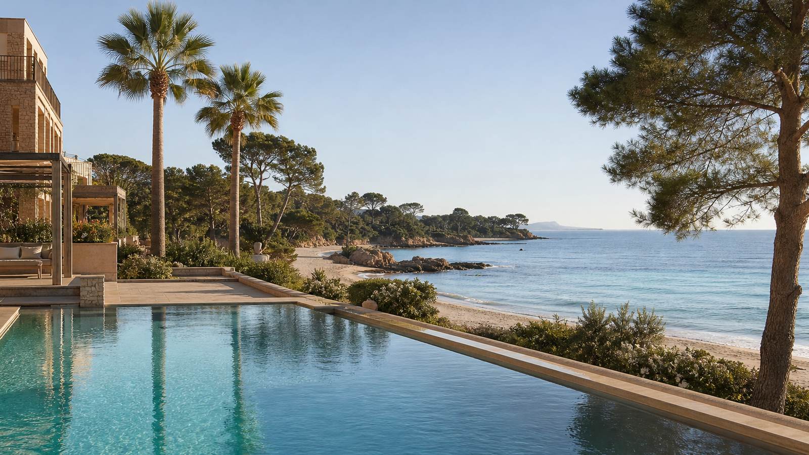 KI-generiertes Mallorca-Stimmungsbild eines mediterranen Hotel-Außenbereichs für den Hotelcheck des LUX DE MAR in Cala Rajada