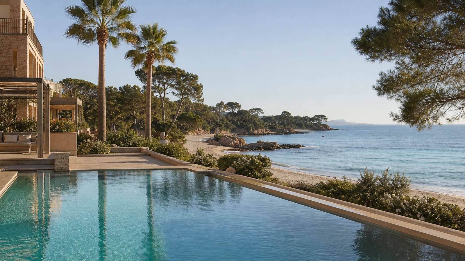 KI-generiertes Mallorca-Stimmungsbild eines mediterranen Hotel-Außenbereichs für den Hotelcheck des MARISTEL in Estellencs